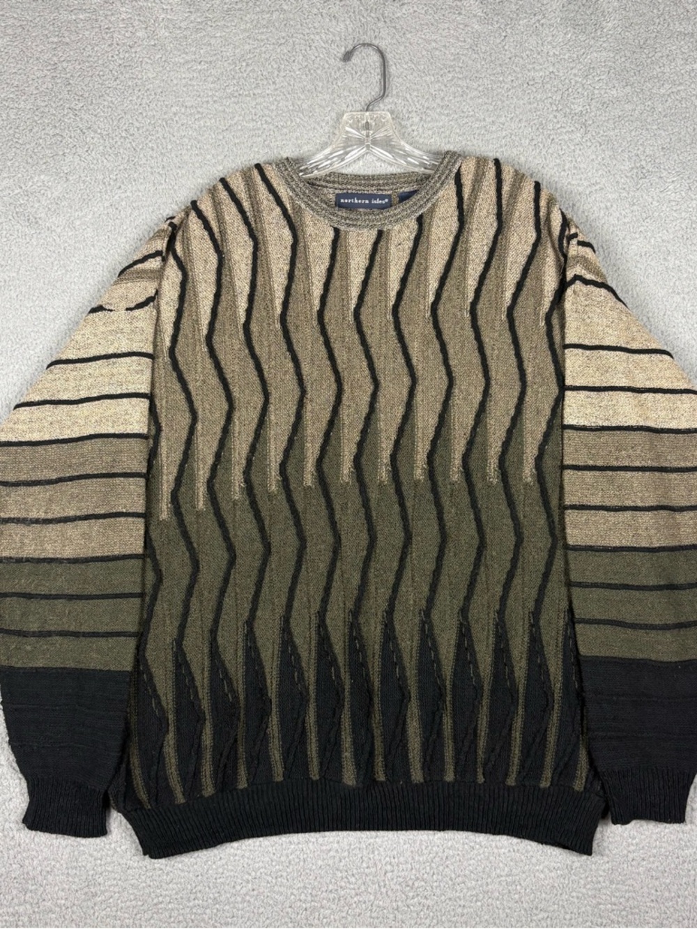 Northern Isles Gradient Wave Crewneck Men’s Textured